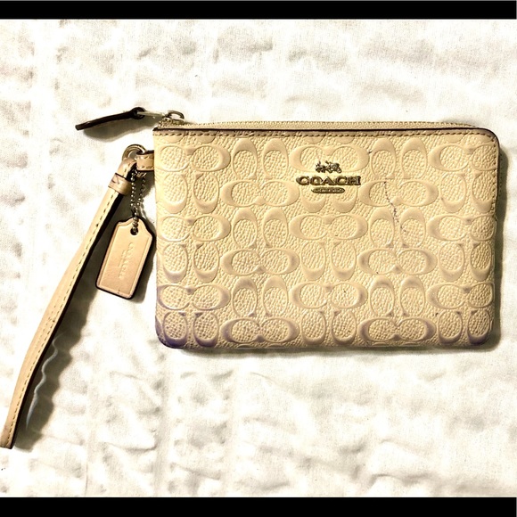 🦋COACH Authentic Signature Leather Wristlet/Wallet cream/biege color *preowned - Picture 2 of 9